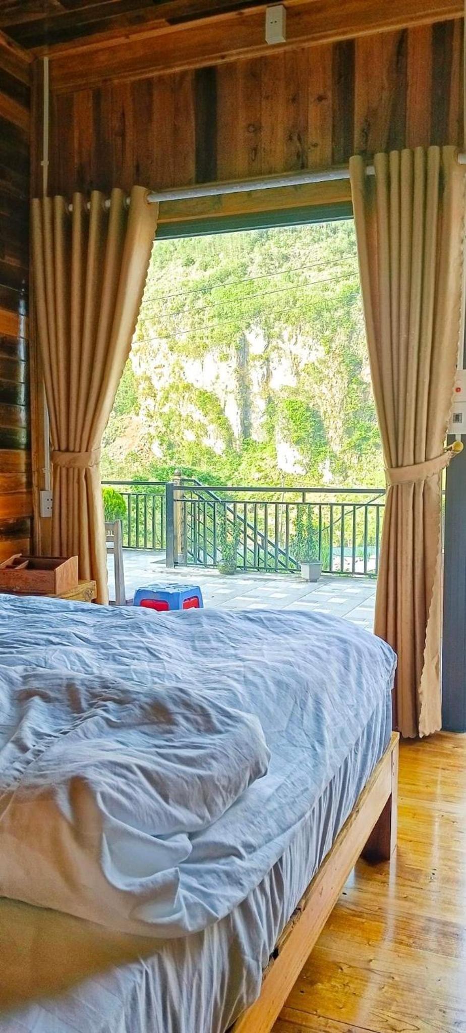Xóm Mới HomeStay view 2