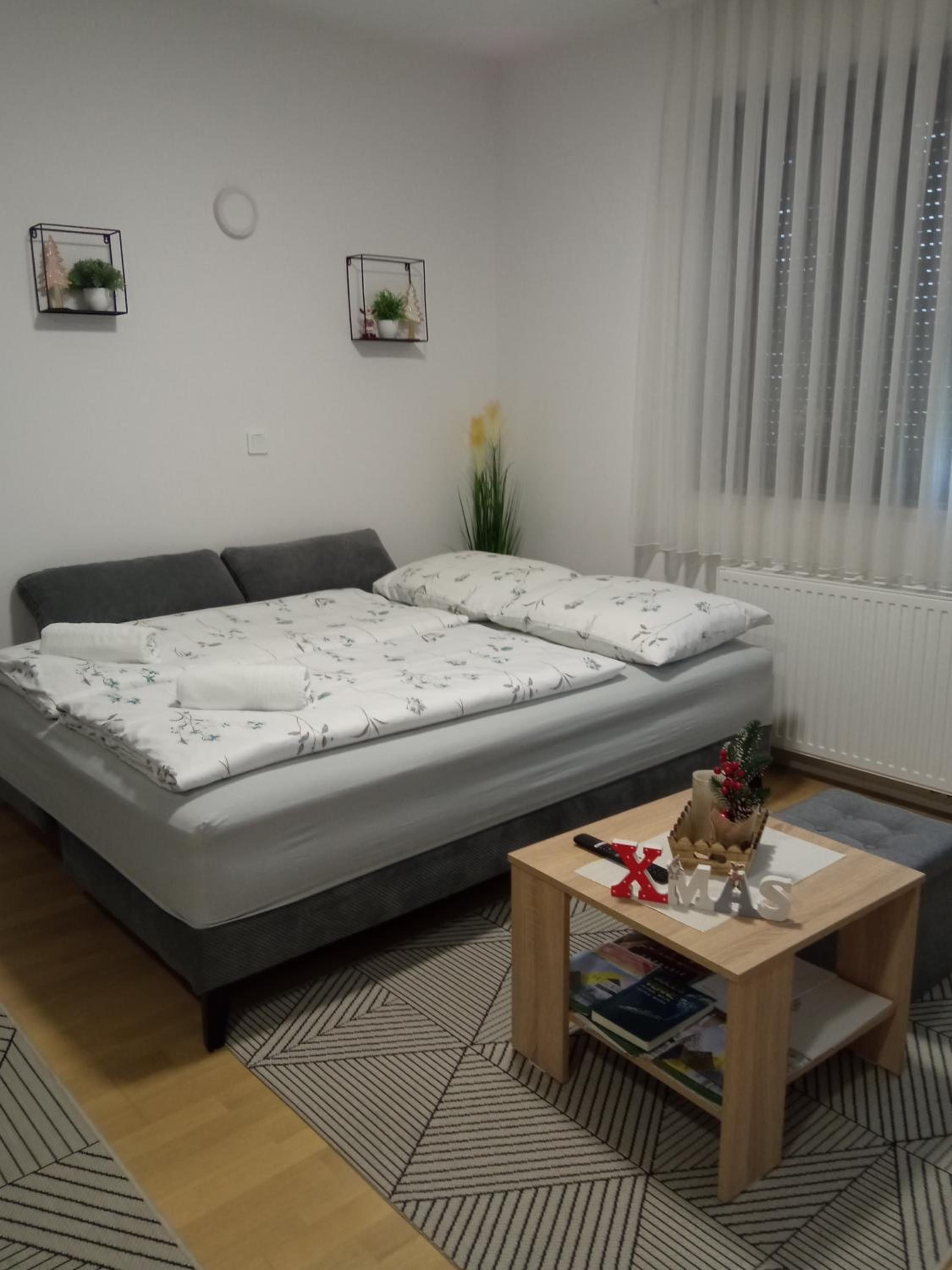 FIOLICA en Zaprešić — bedroom