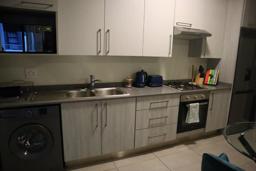 Ngonyama-92onNew view 5