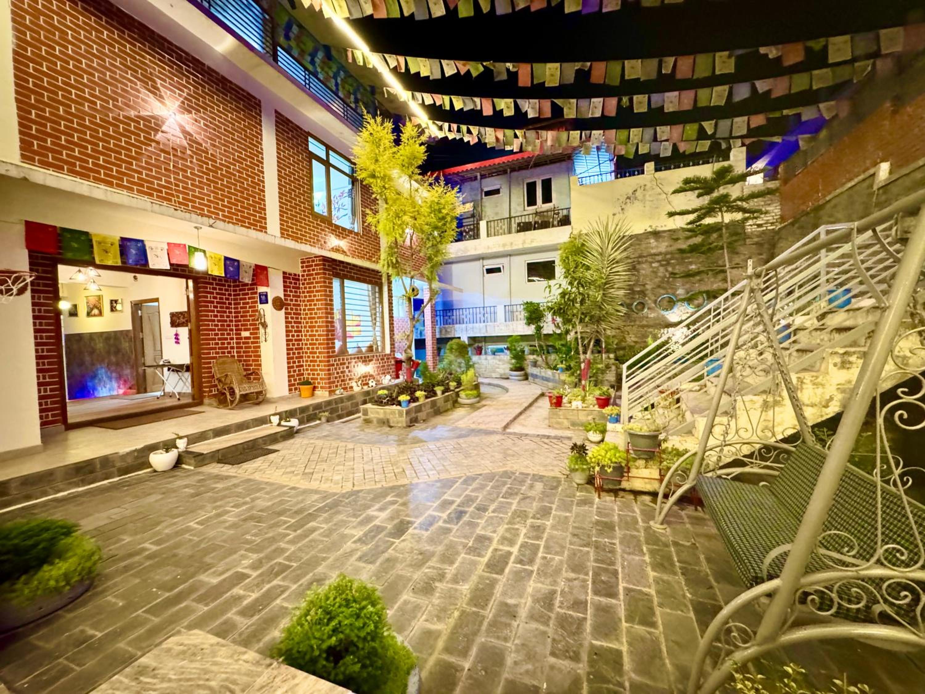 The Auriga 3BHK Fully Entair Villa with Bonfire in kasauli I Pvt Stay I Open Air Terrace I Kitchen Livingroom I Lawn Bonfire I Gaming Zone view 4
