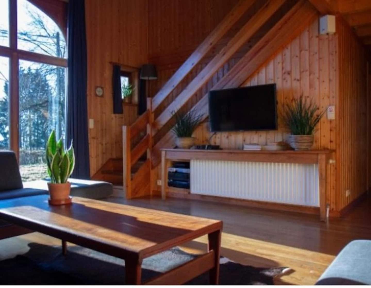 Grande location de vacances - consulte mon calendrier sur whts ap!!