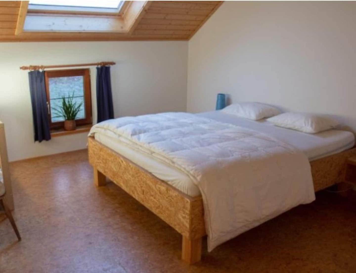 Grande location de vacances - consulte mon calendrier sur whts ap!!