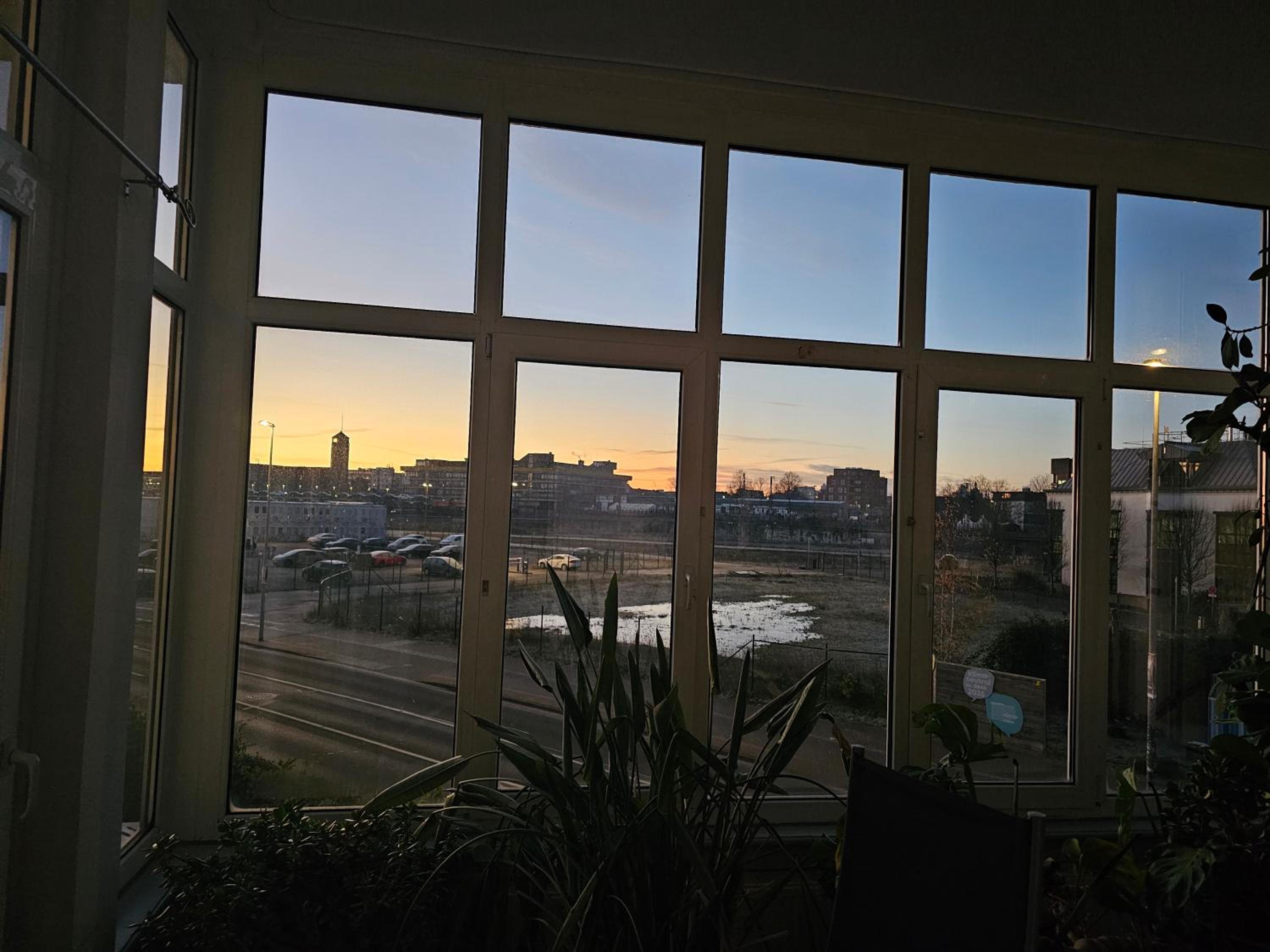 135qm 4 Zimmer Ferienwohnung in Stadtnähe, Wintergarten Parkplatz