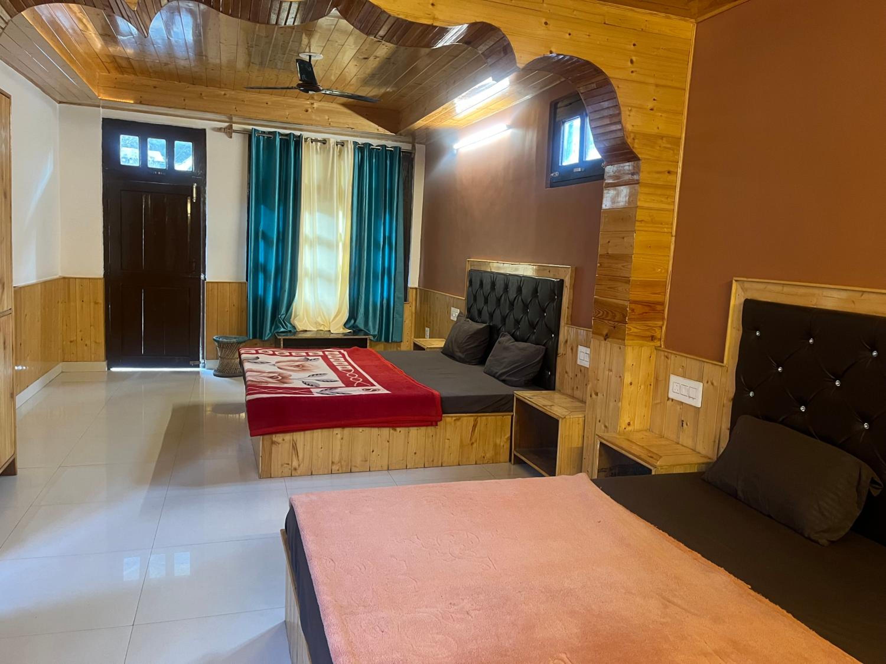 Blue Moon Homestay Kasol view 3