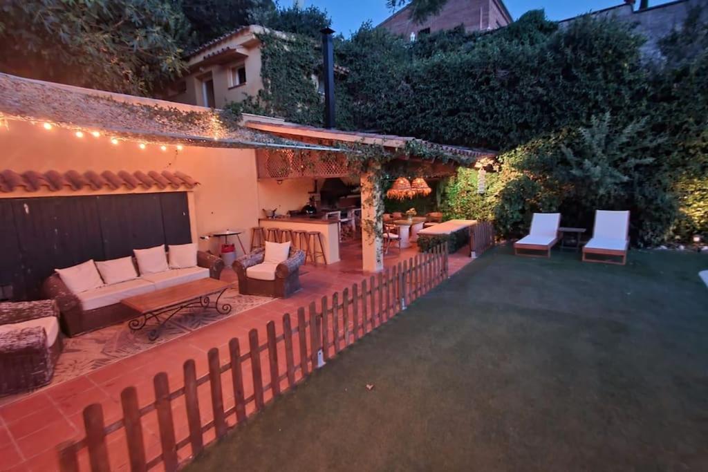 Beautiful house with sea view near Barcelona