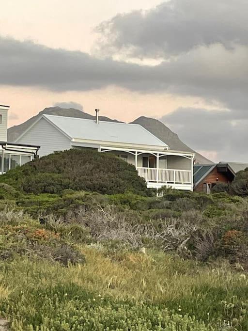 The Shore House, Cape Town, a newly built beach house with private pool in Scarborough view 3