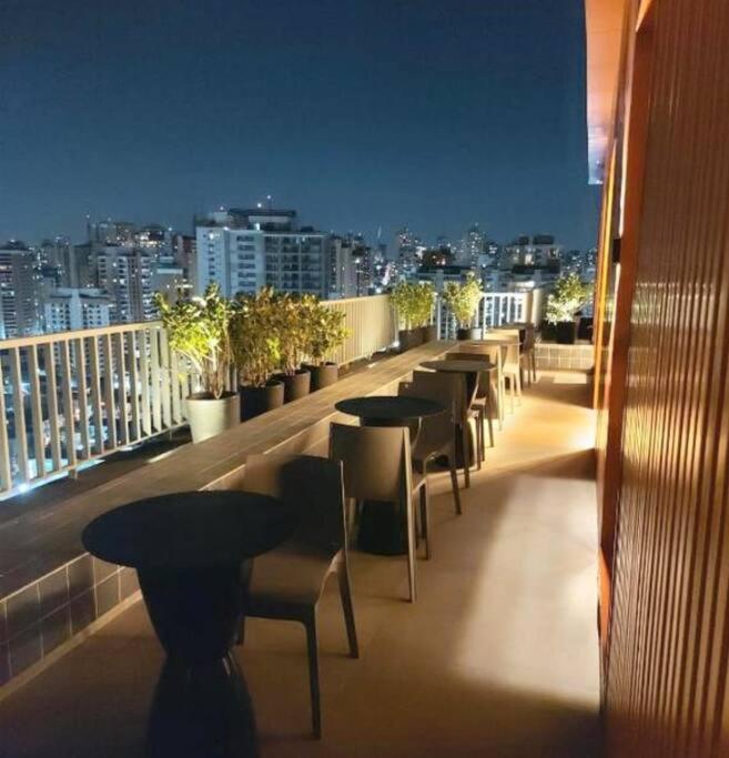 Apart com vista incrível ao lado do Allianz parque e shopping Bourbon - com estacionamento