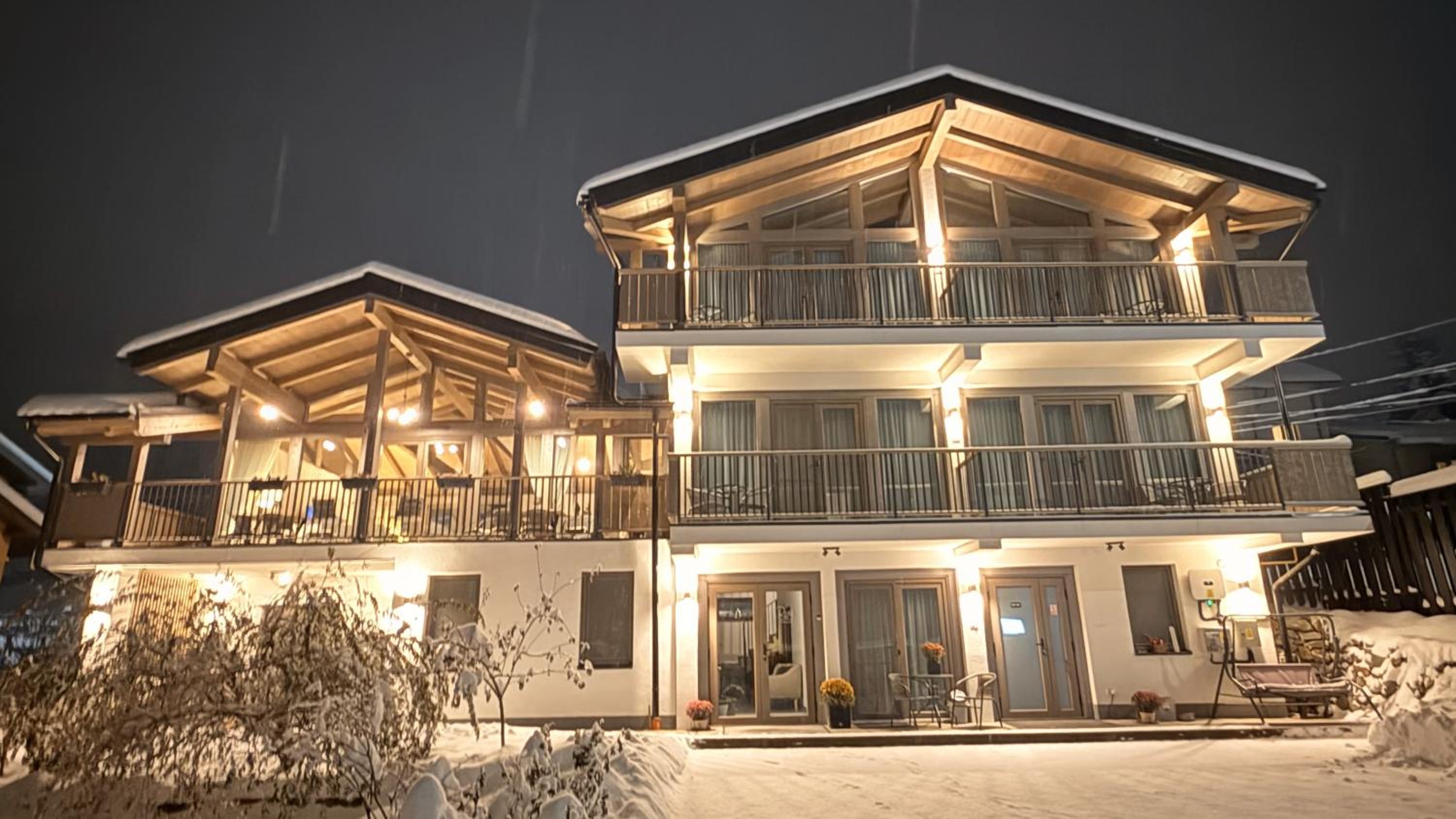 REY Chalet