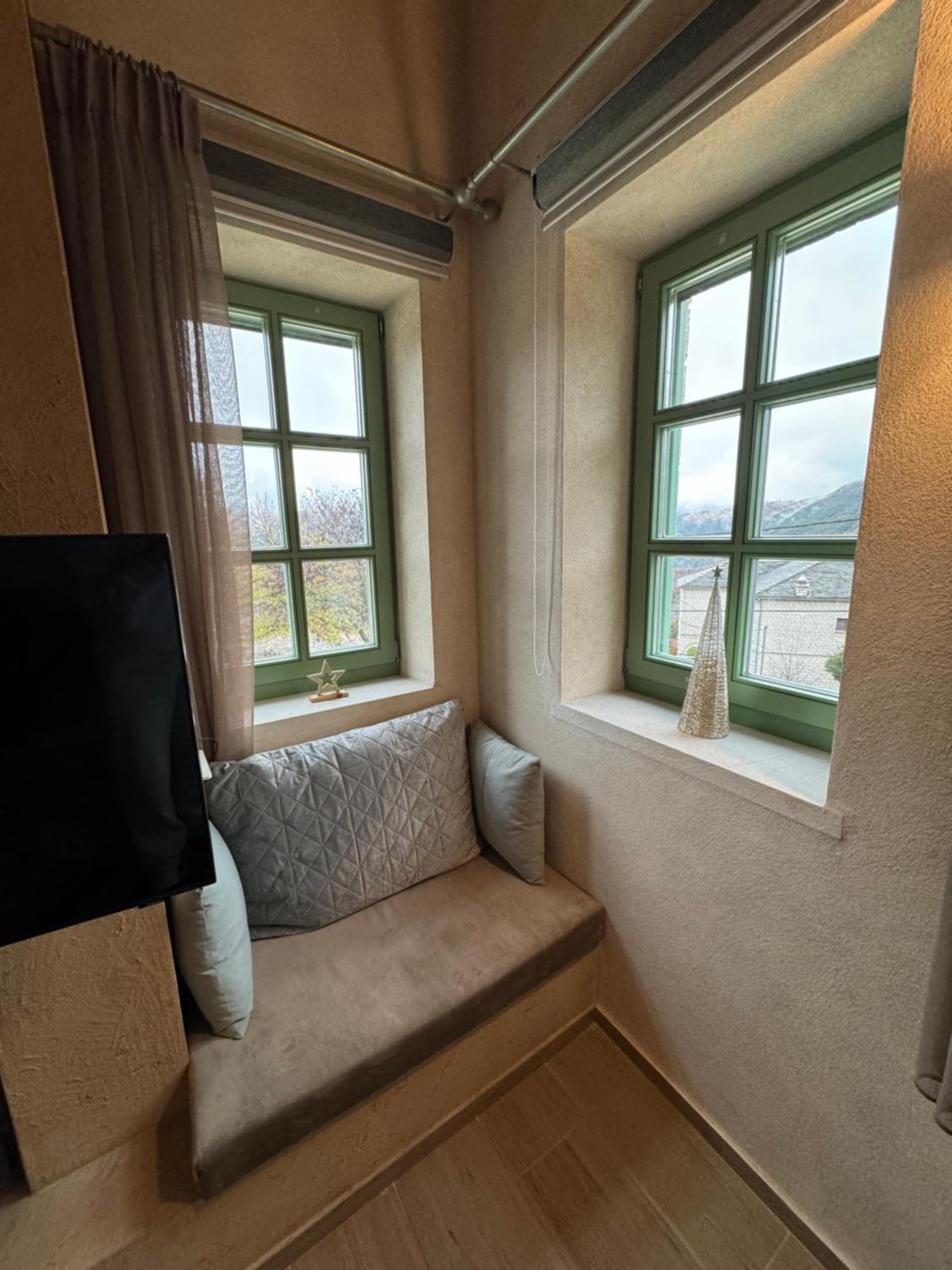 Aristi boutique stonehouse with attic view 5