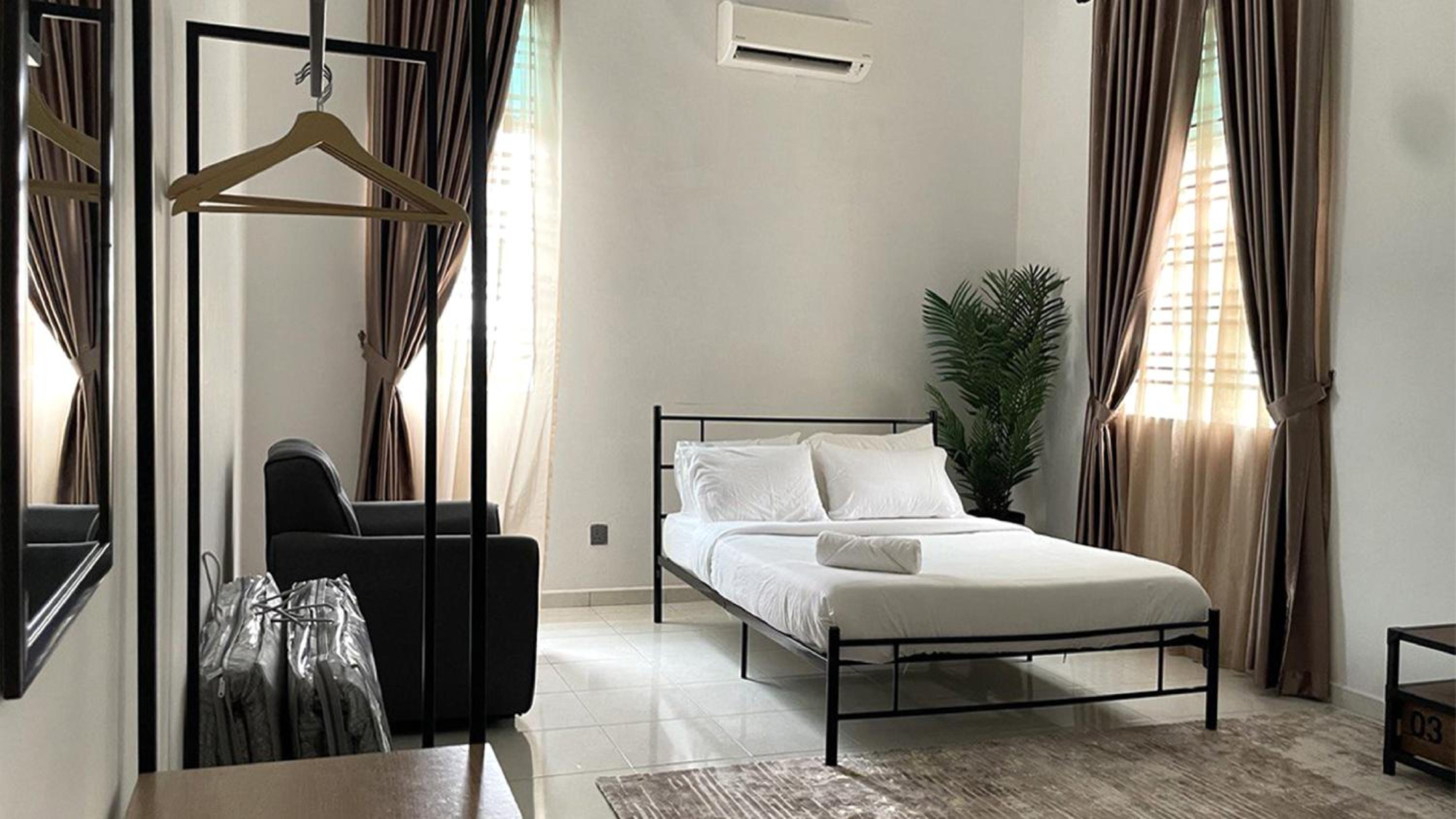 ANJUNG KASEH Villa Bukit Katil 4bedroom with Swimming Pool