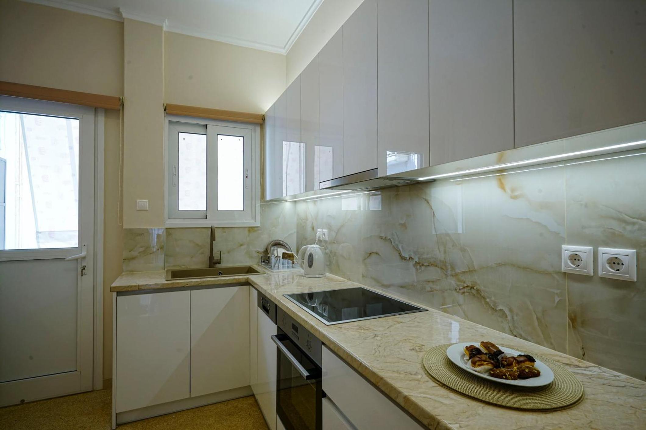 central elegant apartment in koukaki,near acropoli
