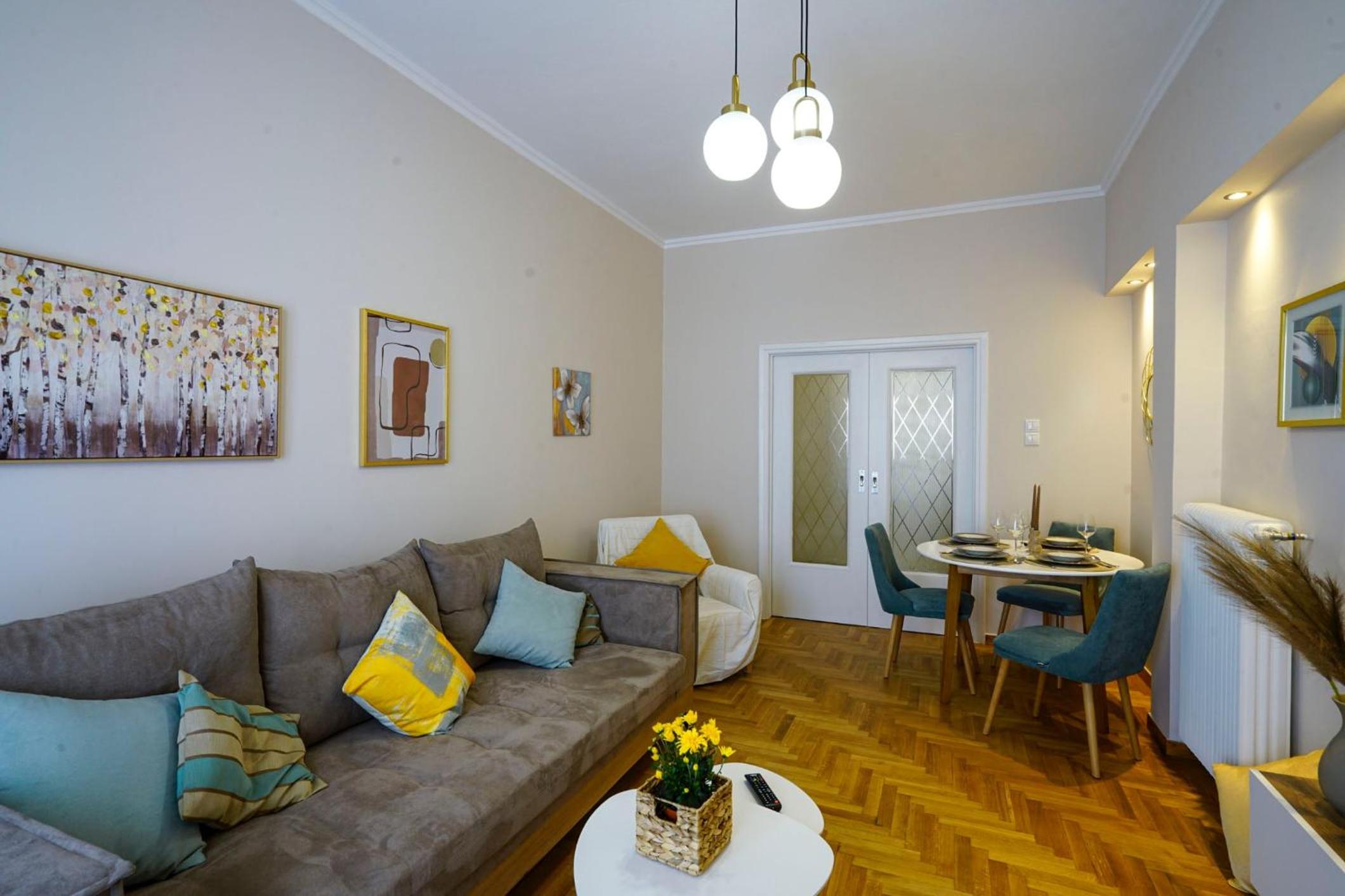 central elegant apartment in koukaki,near acropoli