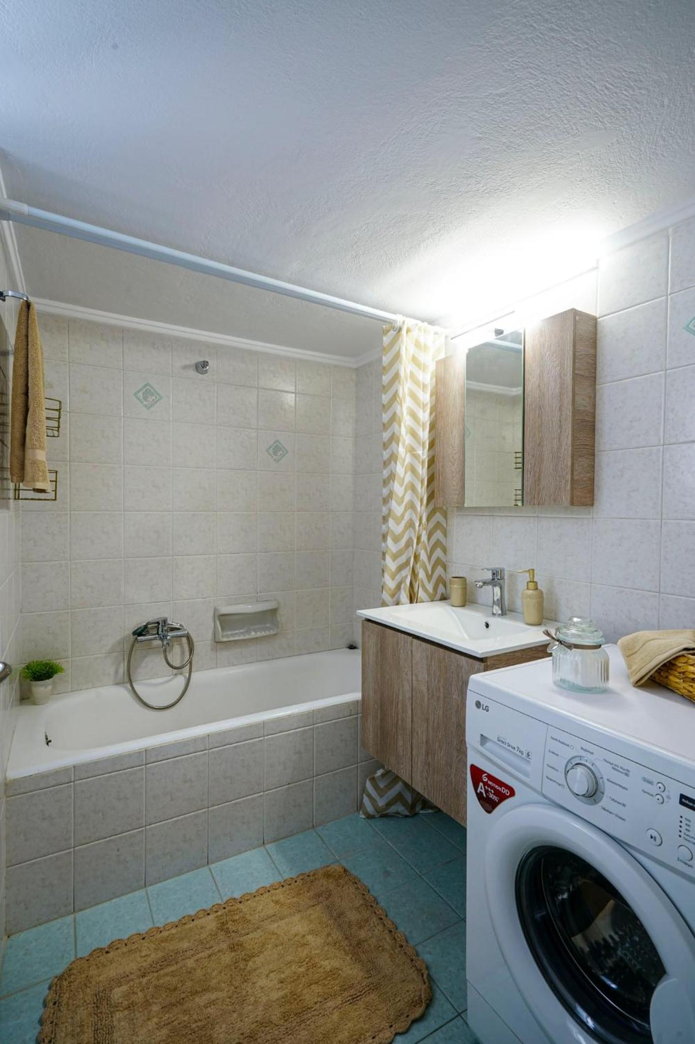 central elegant apartment in koukaki,near acropoli