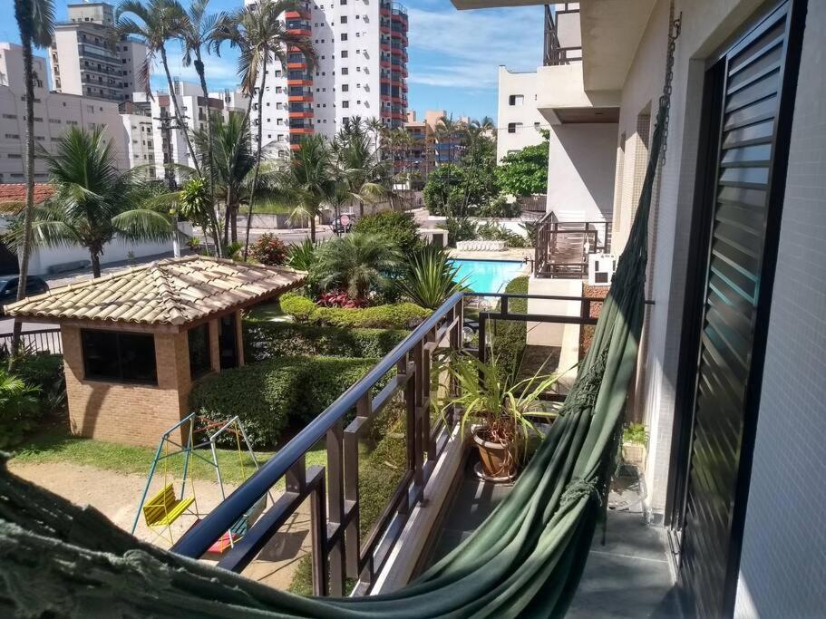 Conforto e lazer na praia da Enseada!