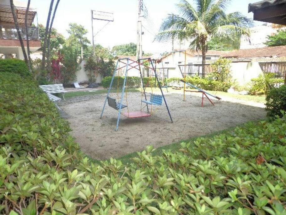 Conforto e lazer na praia da Enseada!
