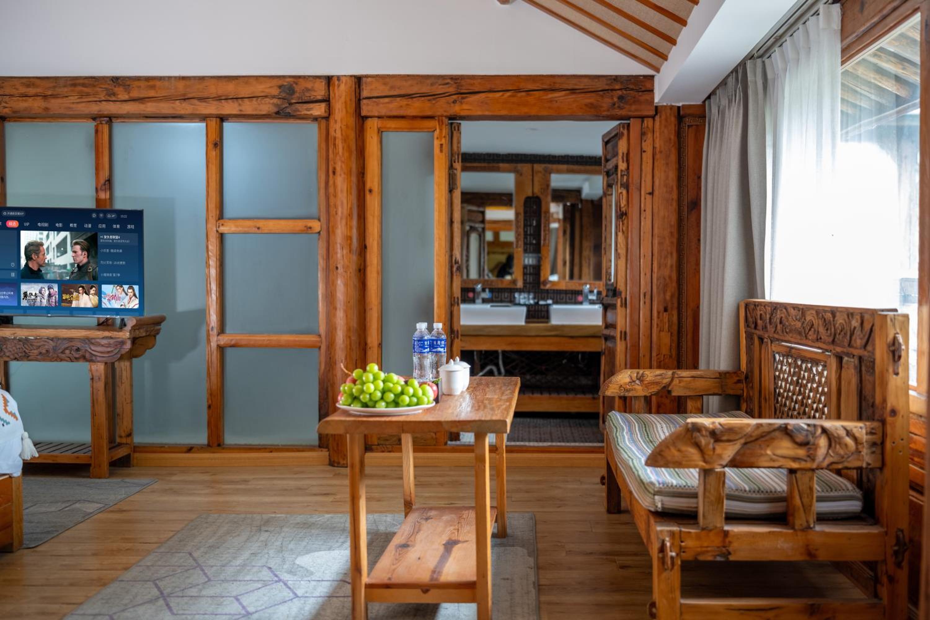 Walk Together Hotel