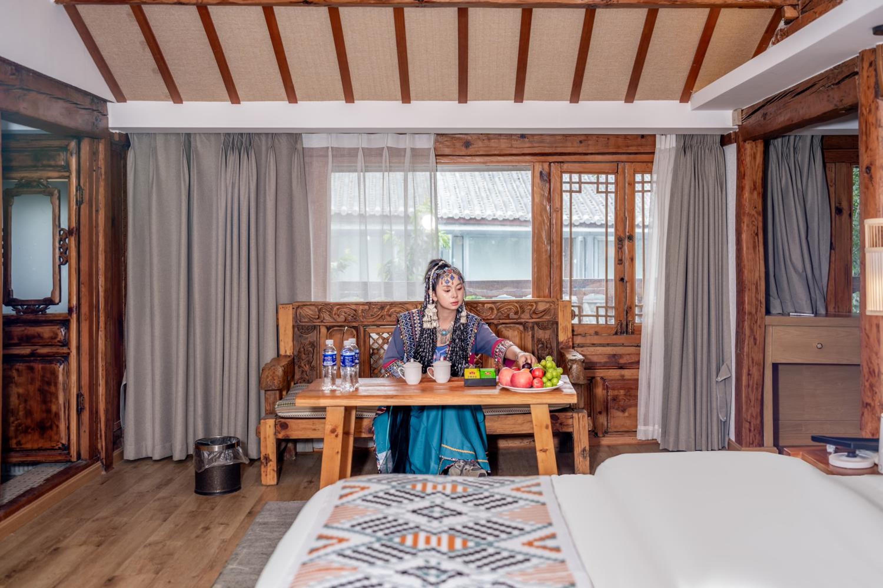Walk Together Hotel