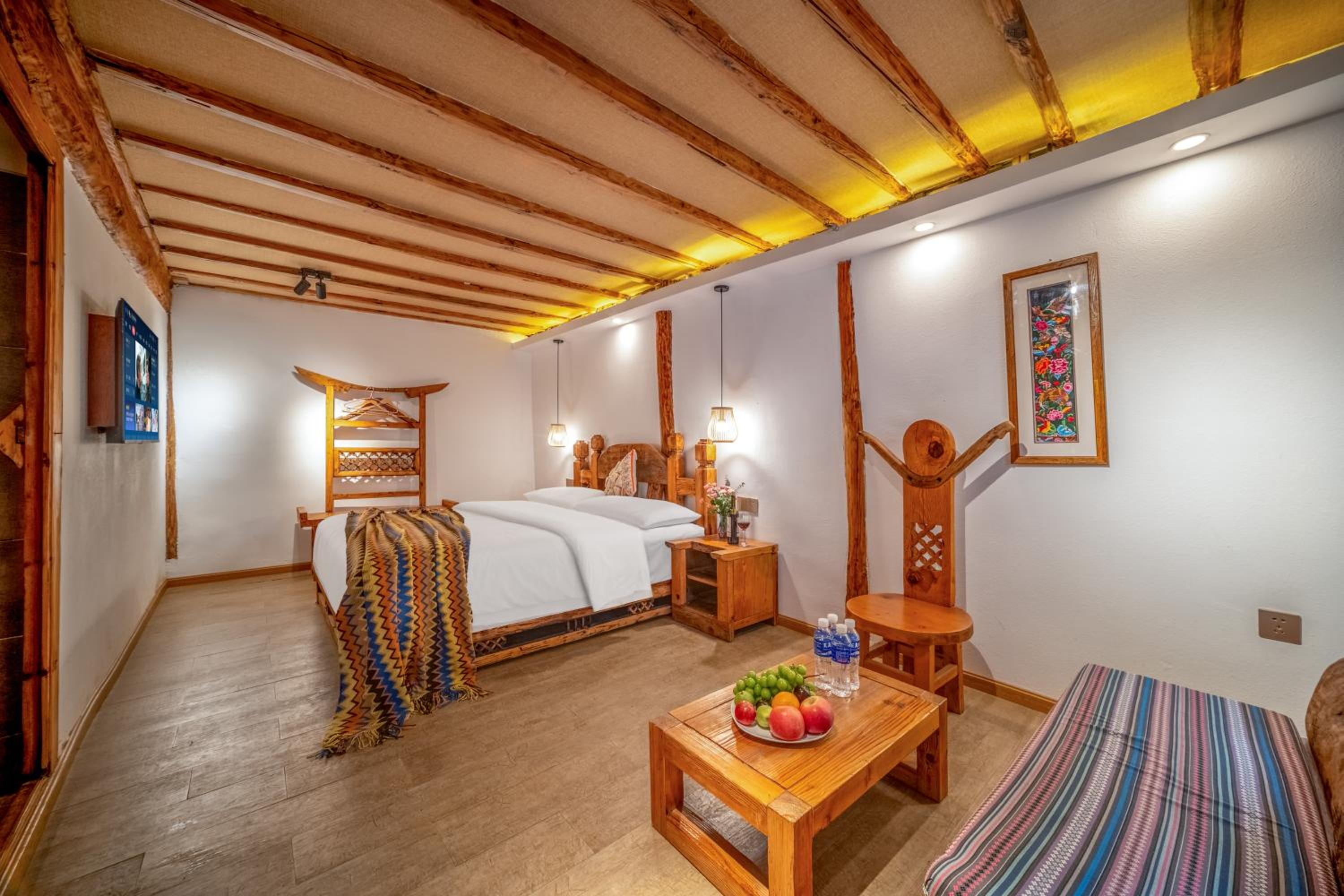 Walk Together Hotel