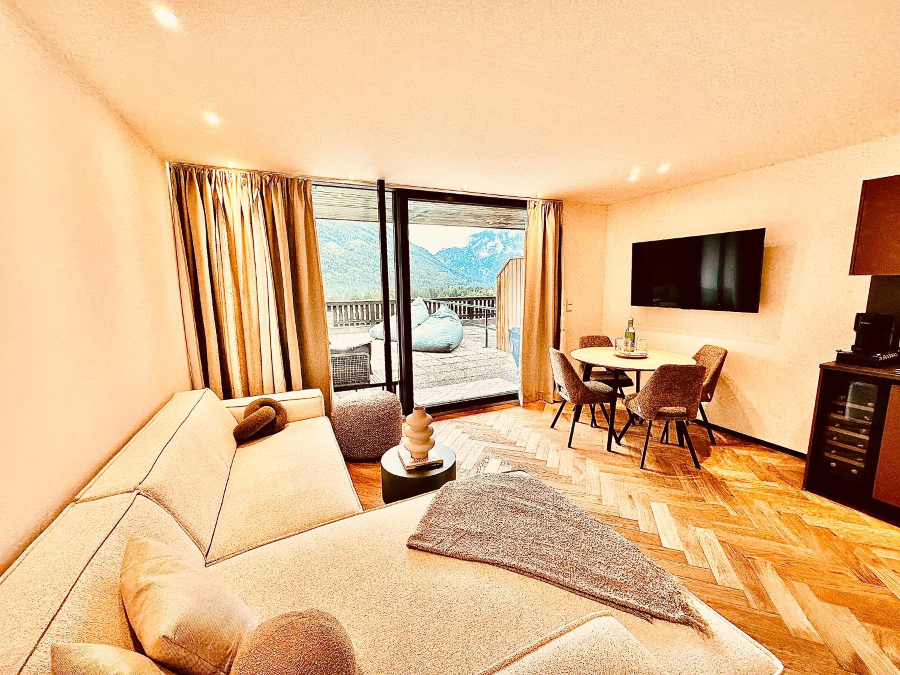 Das Alpenzeit Appartement mit Just Private Terrasse