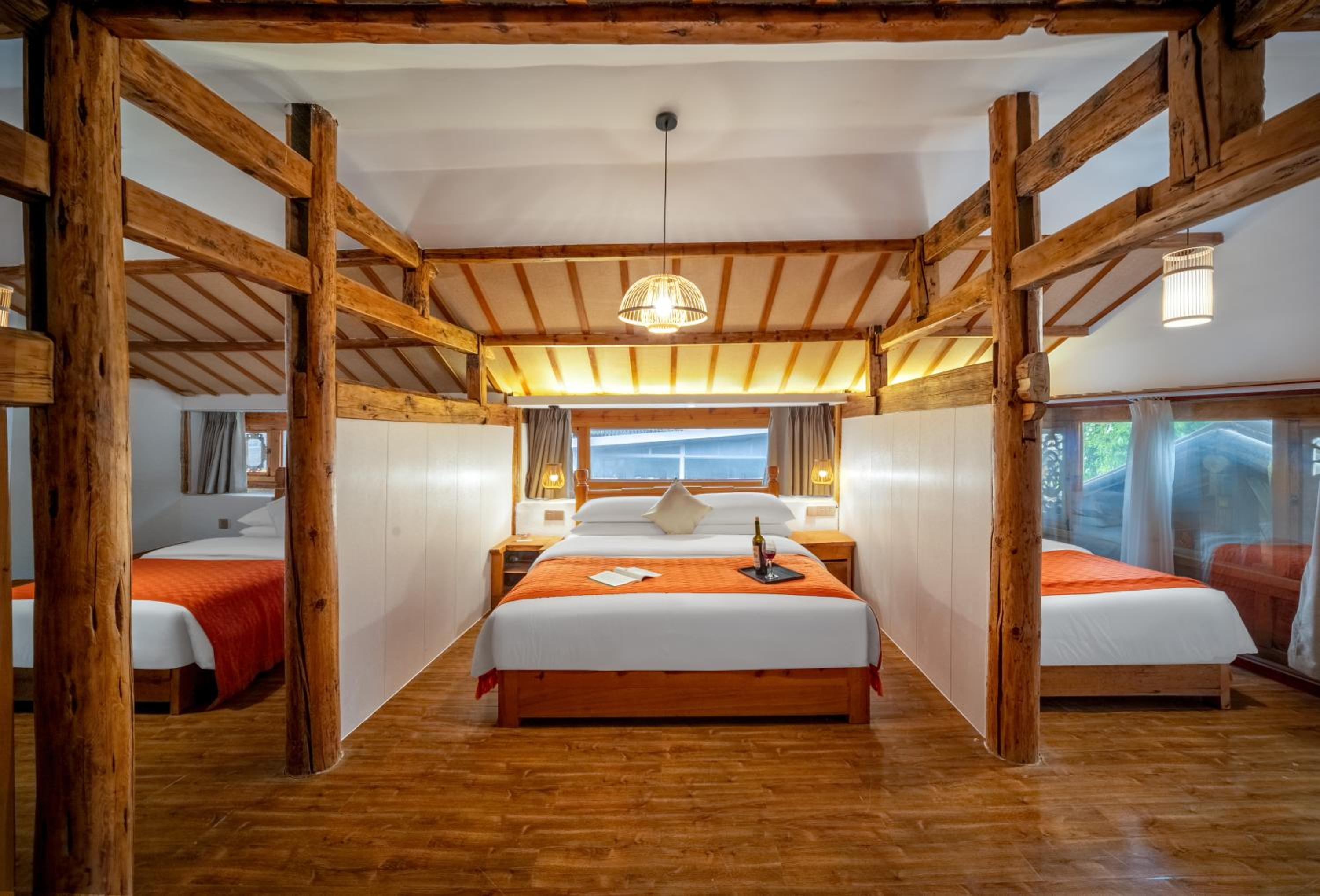 Walk Together Hotel