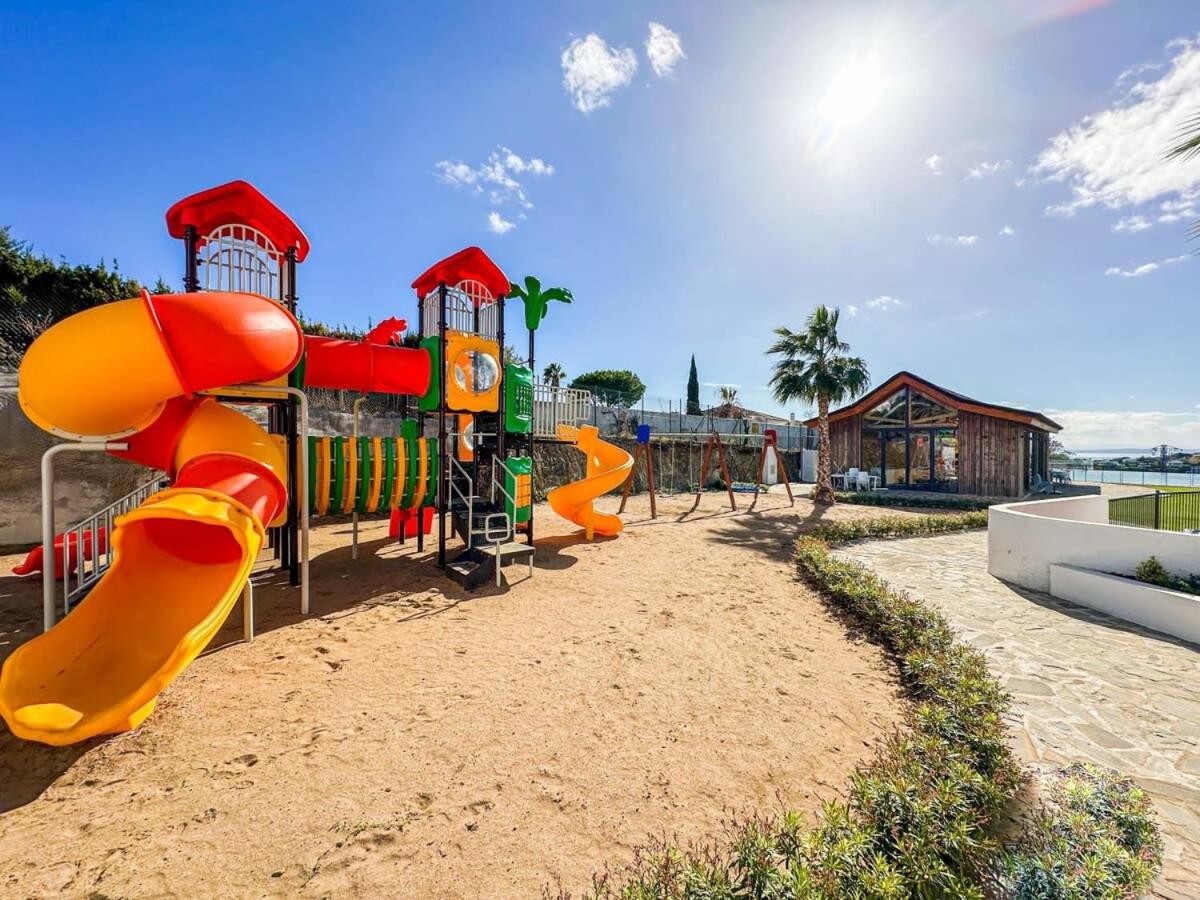 Paraiso Pueblo Deluxe Family Resort Pools Gym