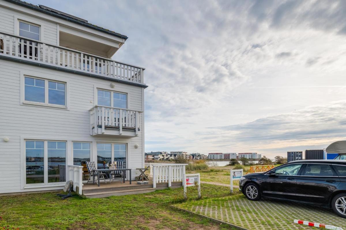 Haus am Strand - Ferienwohnung für 4 in Olpenitz mit Dachterrasse, Strandzugang und Ostseeblick