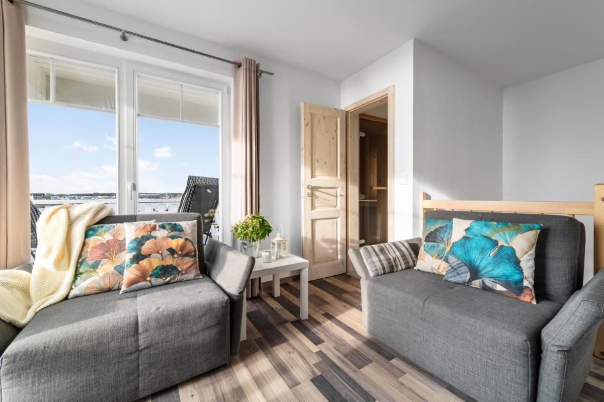 Haus am Strand - Ferienwohnung für 4 in Olpenitz mit Dachterrasse, Strandzugang und Ostseeblick