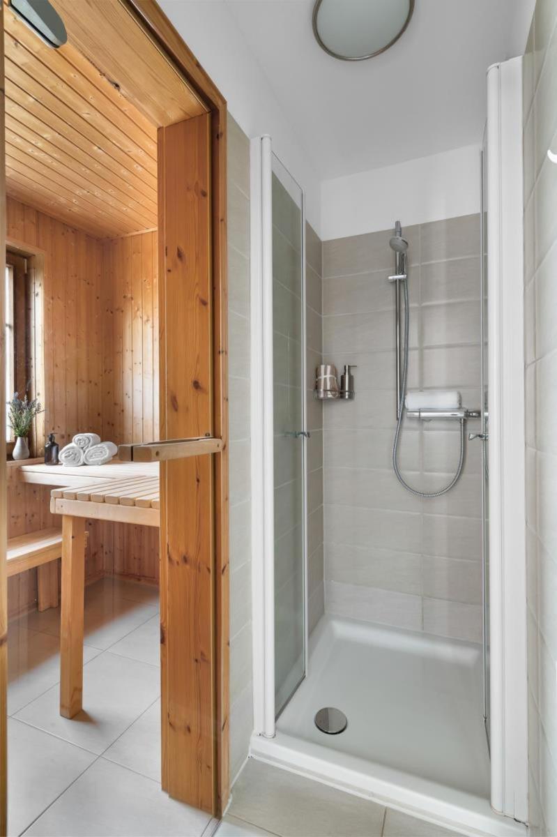 Haus am Strand - Ferienwohnung für 4 in Olpenitz mit Dachterrasse, Strandzugang und Ostseeblick
