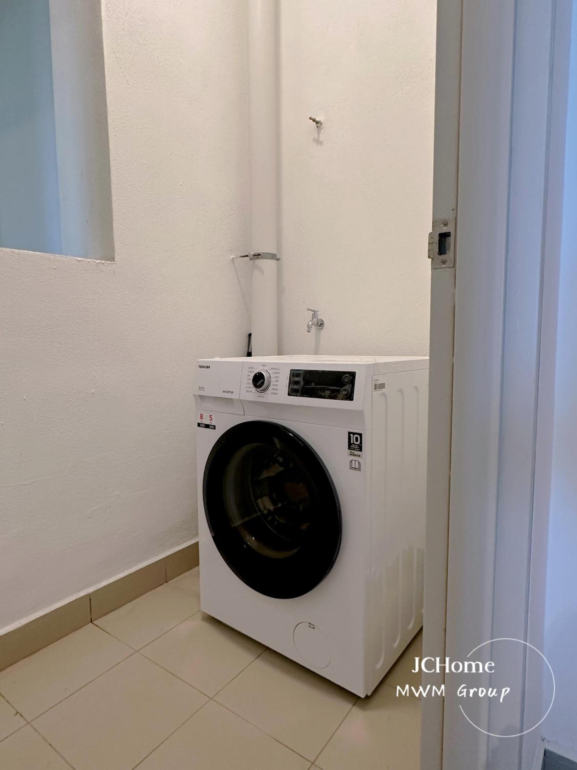 Photo 33