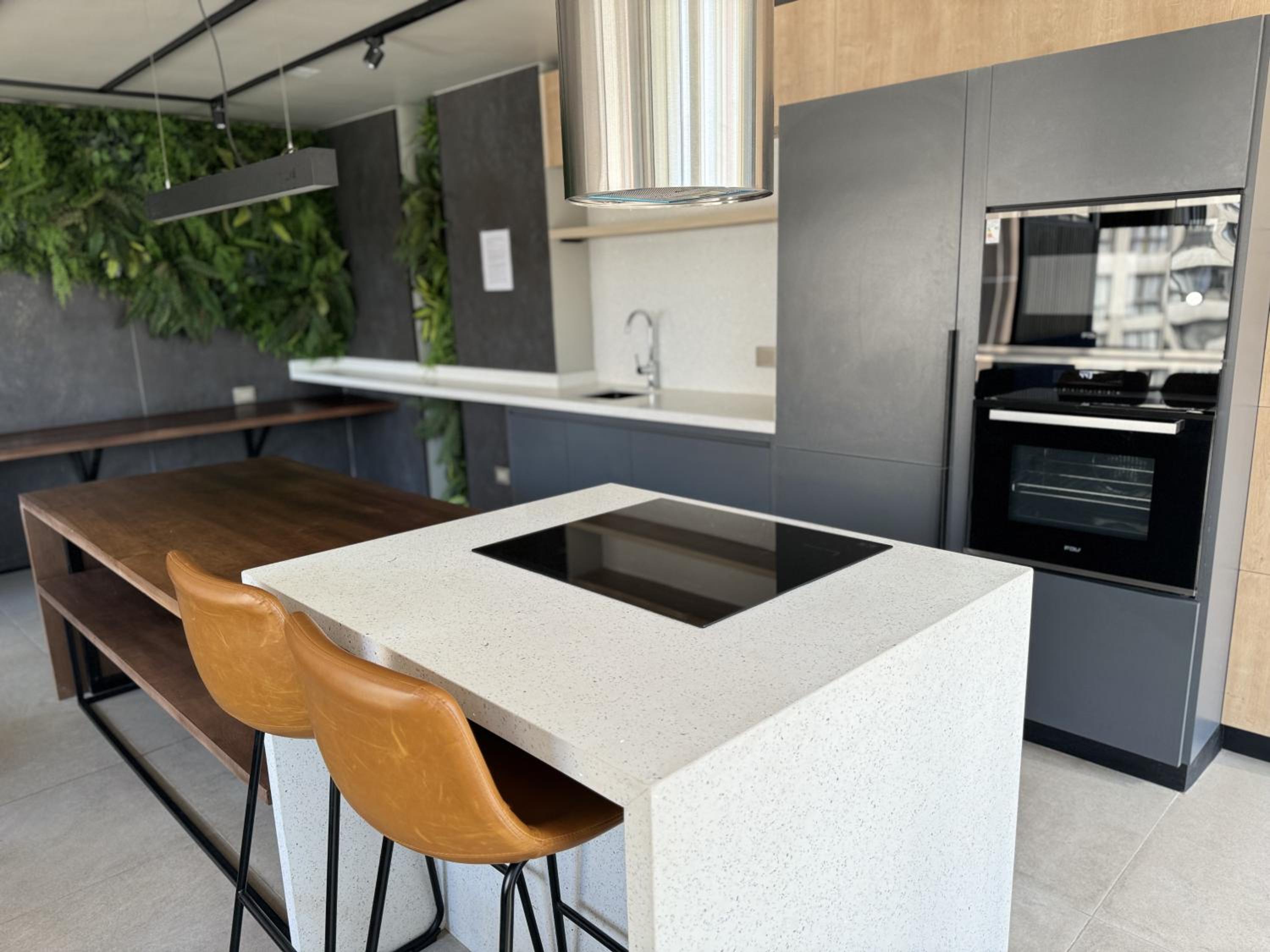 Residencia Boutique cerca de Lastarria - Ubicación Cultural Premium - Balcón Privado