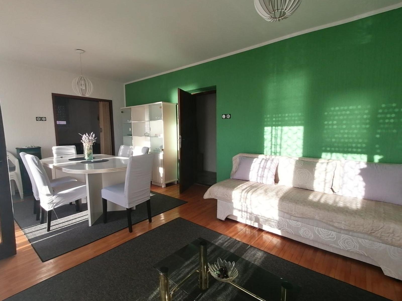 Apartman Visnja