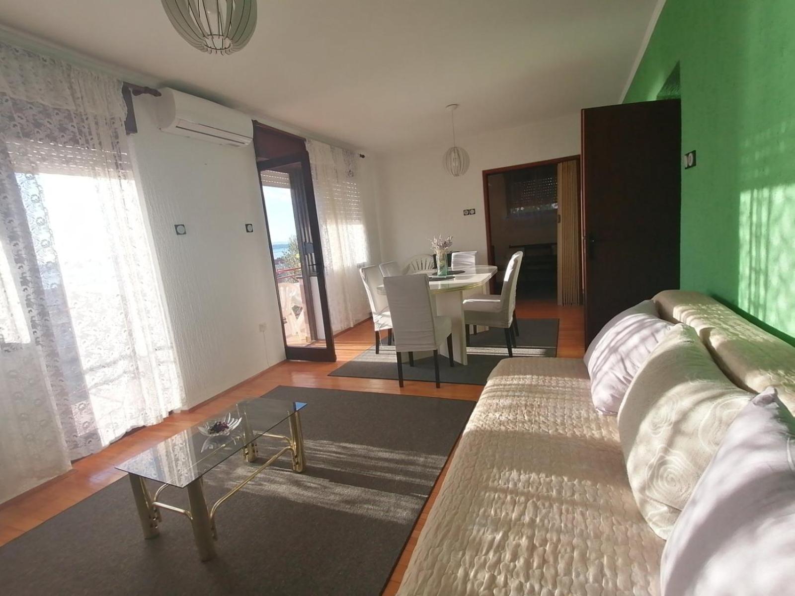 Apartman Visnja