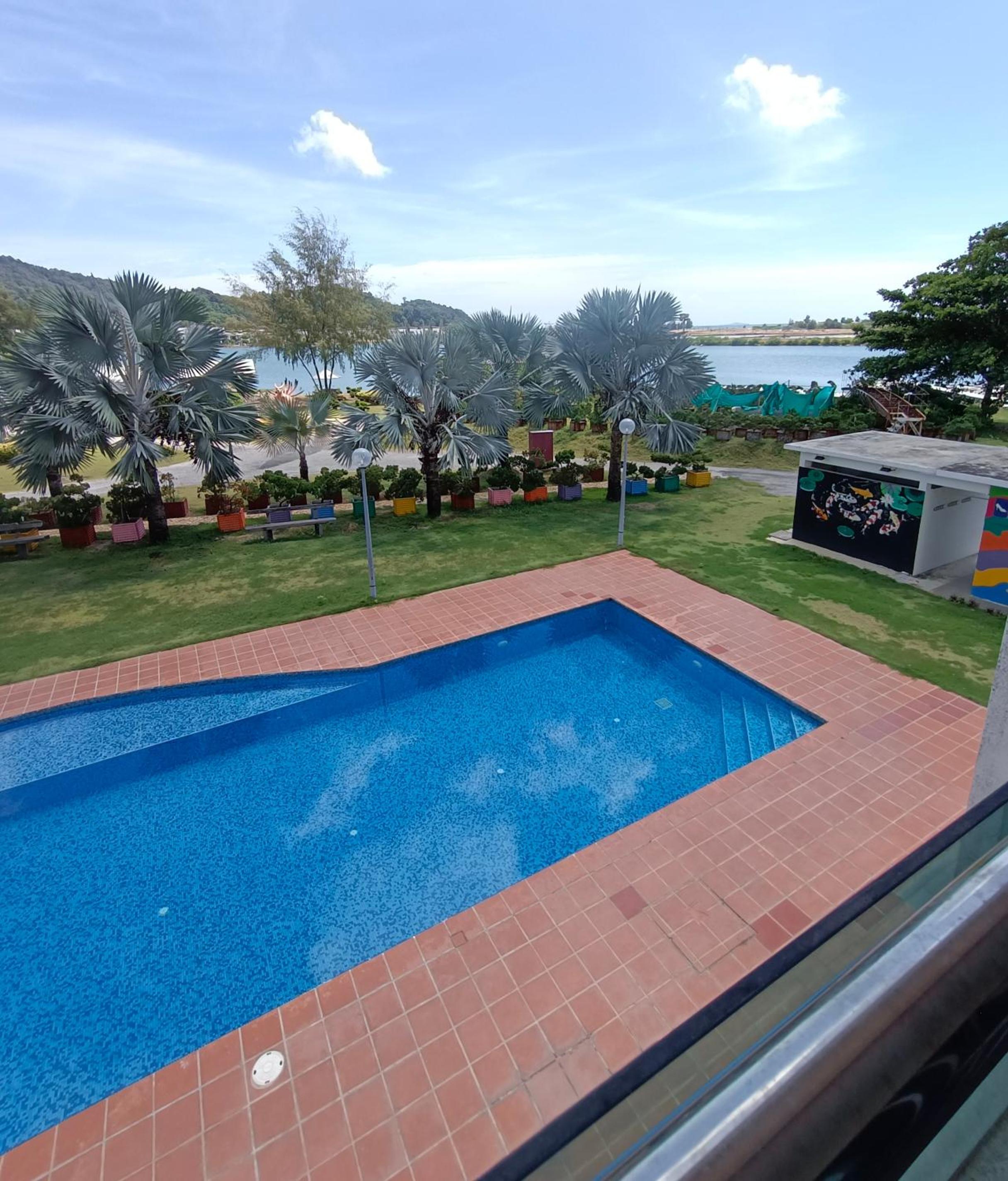 Glossy Marina Homestays photo 8