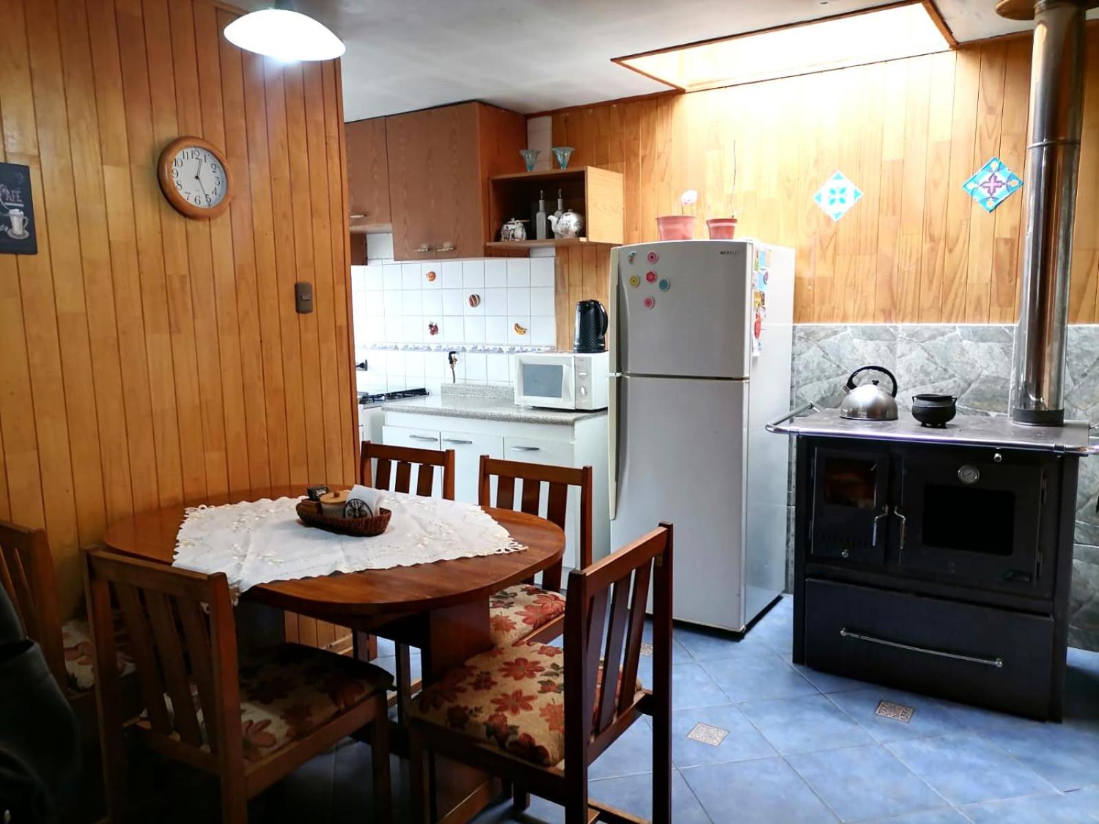 Acogedora casa en el sur de Chile, ubicada en barrio residencial