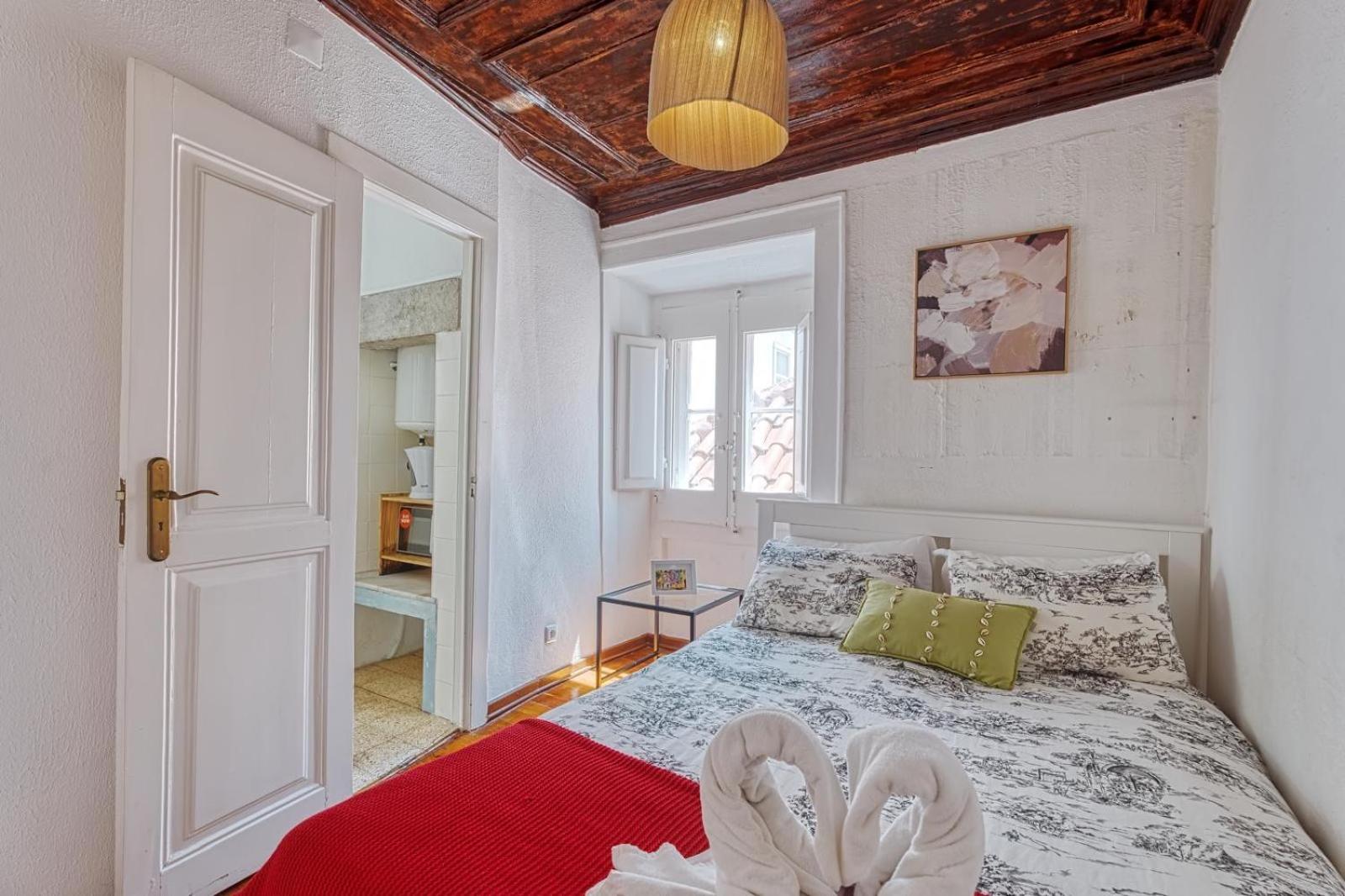 Amazing flat in the center