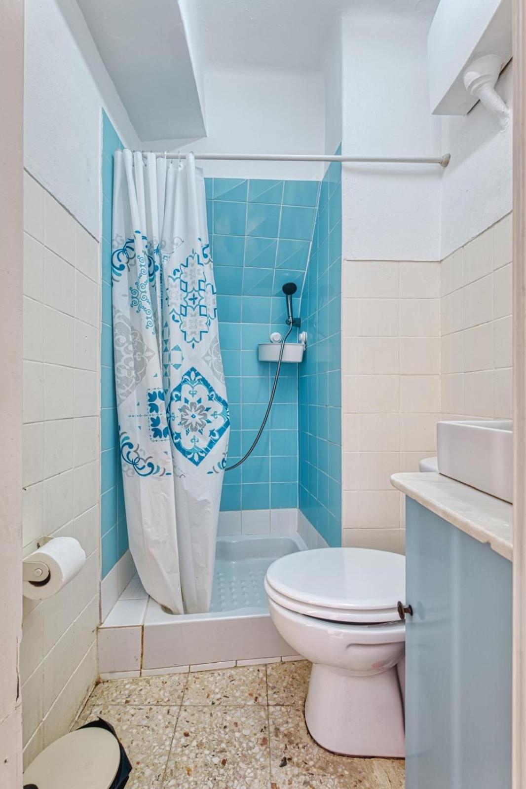 Amazing flat in the center