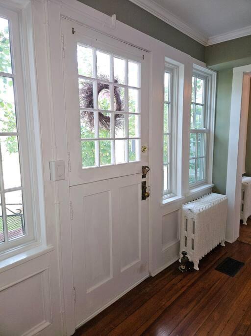 Heart Historic Ridgefield Studio WALK to town - Property Image 6