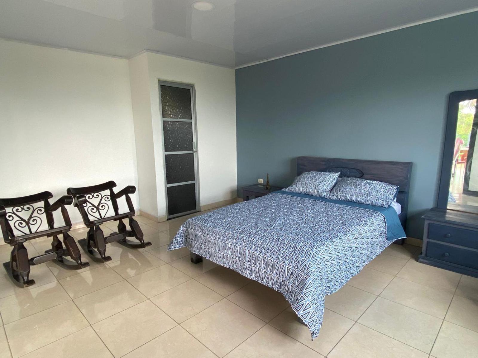 Casa familiar para recreo y descanso