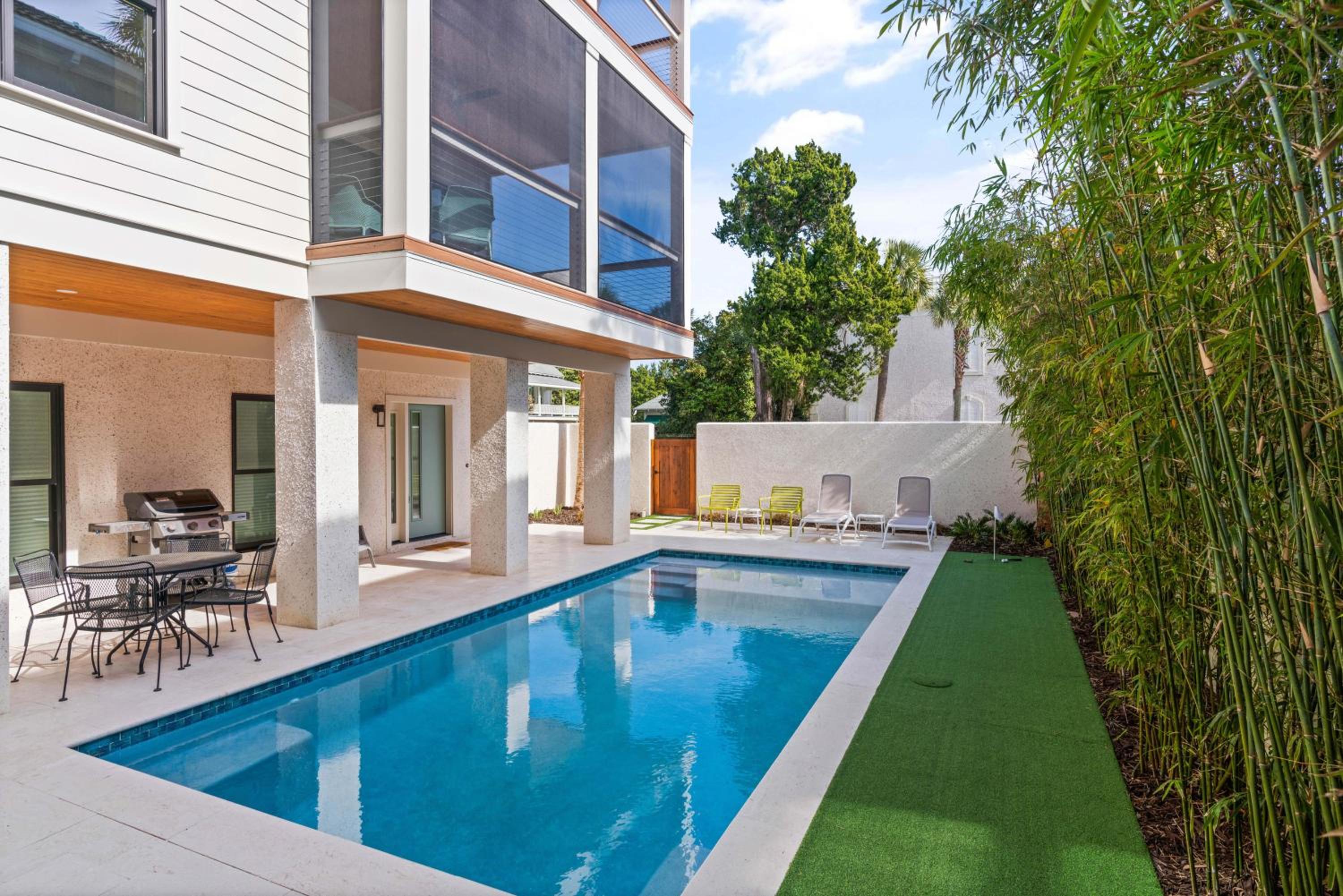 Bamboo Escape - 115 Georgia Street view 5