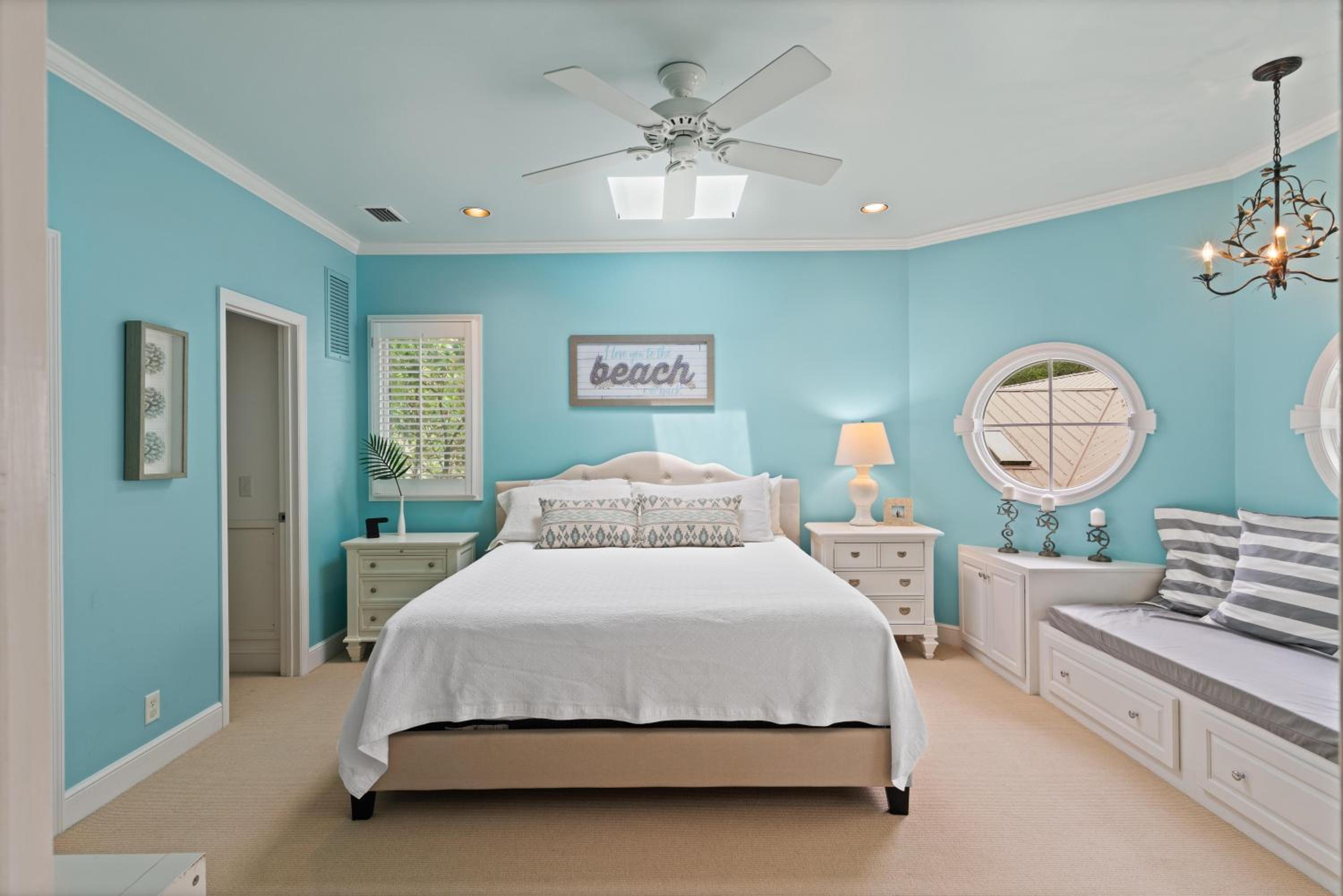 The Coral Door Beach House - 4315 Fourth Street view 5