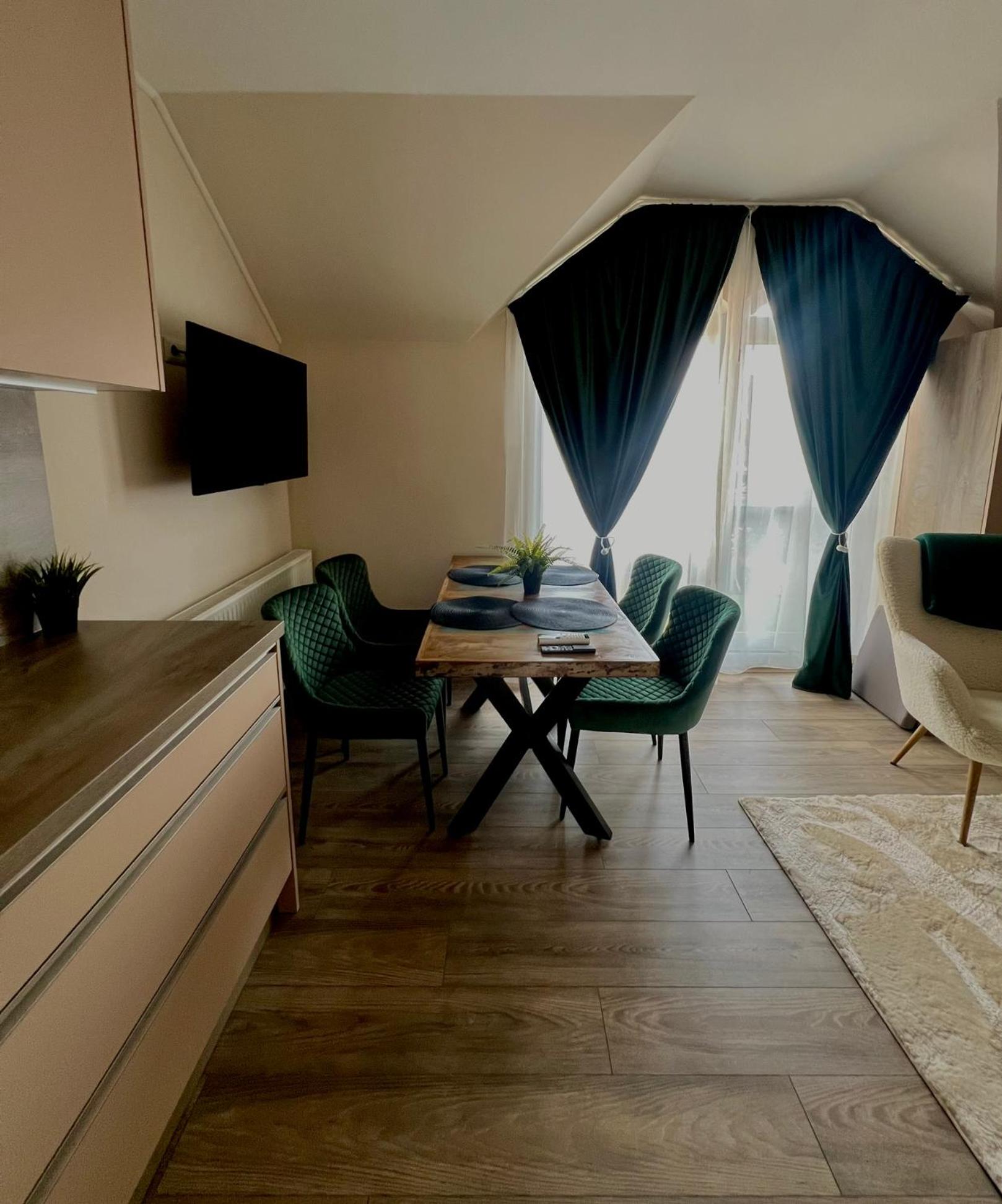 Mirina Apartmanok