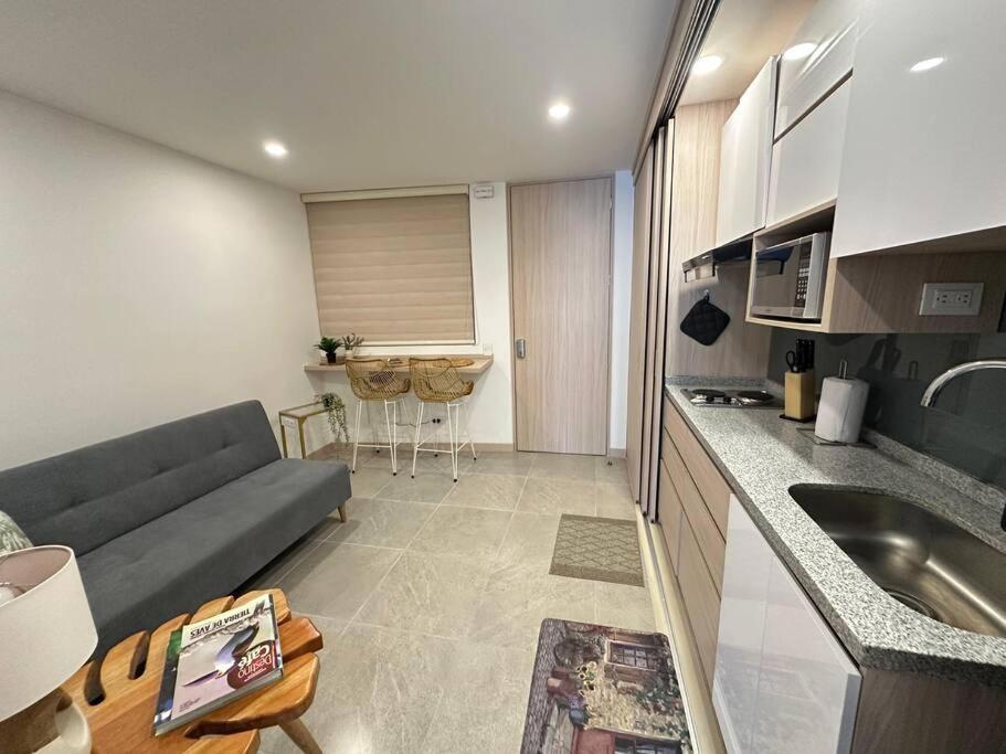 Belmonte 209-Lindo apartamento en Av centenario con pisicna gym