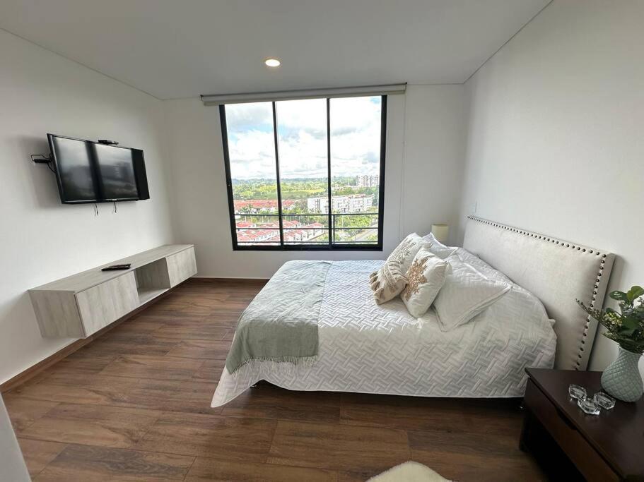 Amara-706 Hermoso y amplio Apartamento en barrio Laureles
