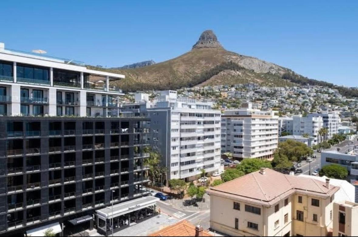 Sea Point Luxury view 4