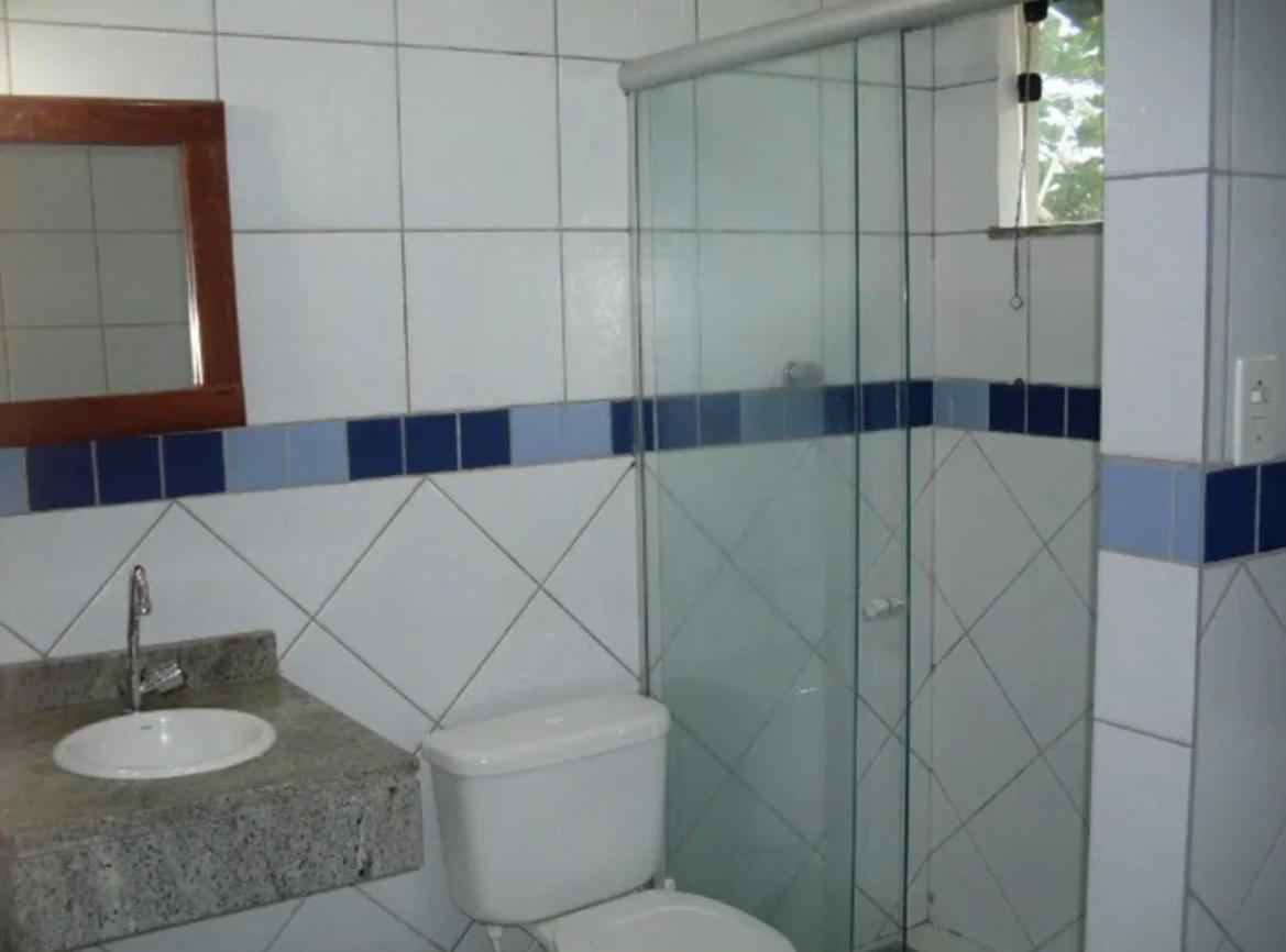 Casa com 4 Quartos e 3 banheiros para Alugar
