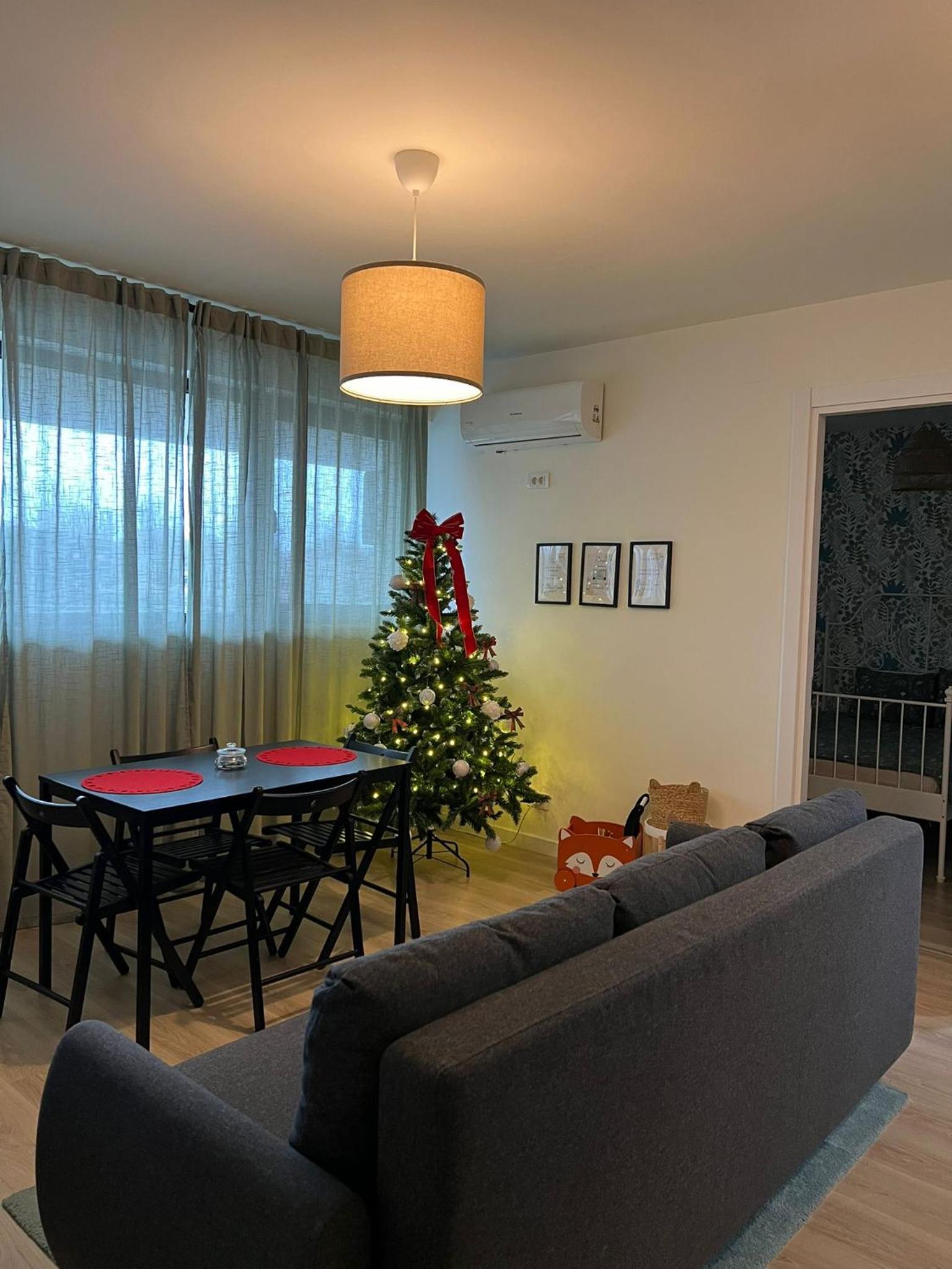Victoria Condo Otopeni- Self Check-in and Check- out view 2