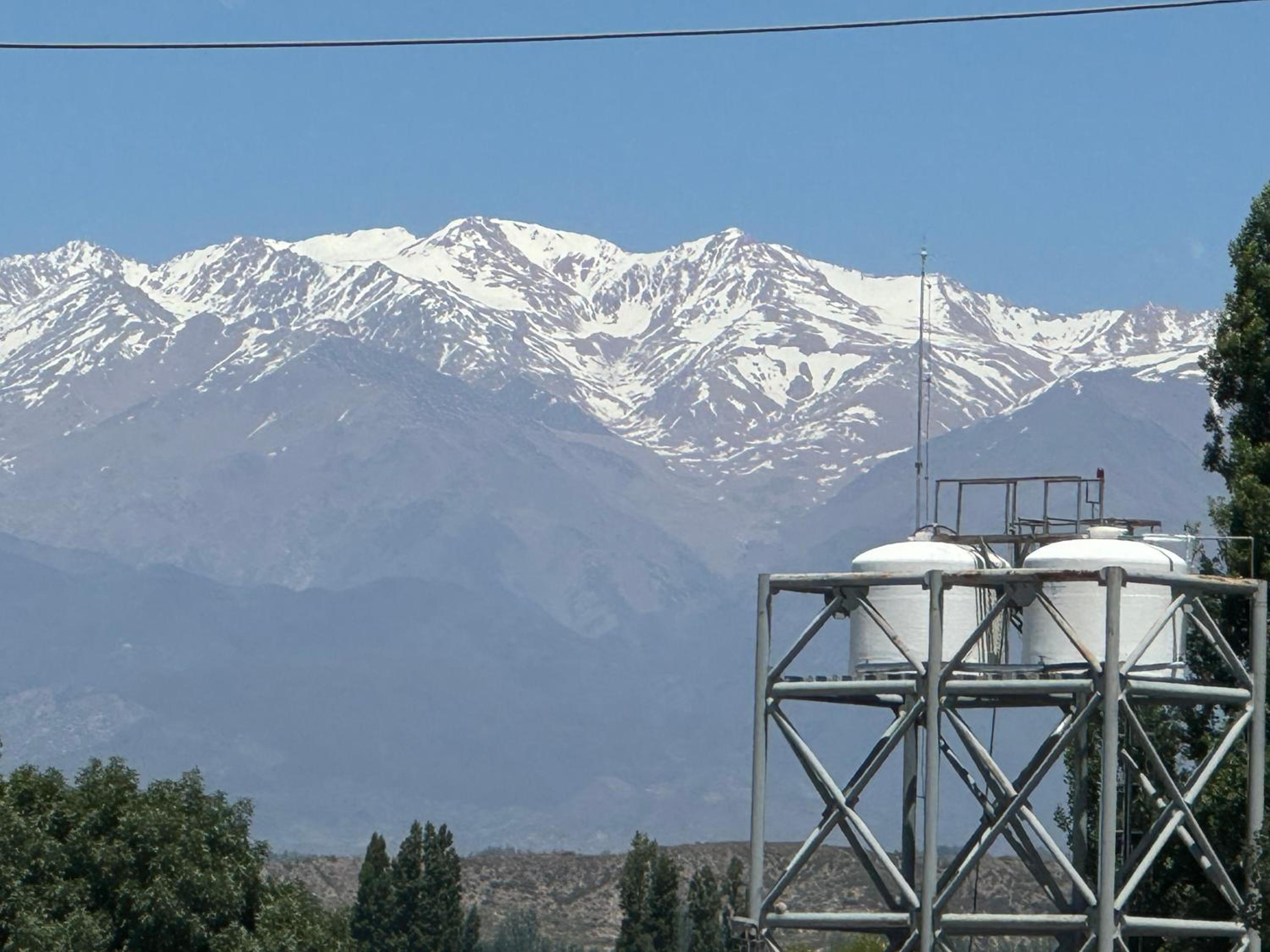 Ruca Apartment Cálido y Amplio en el Centro de Tupungato
