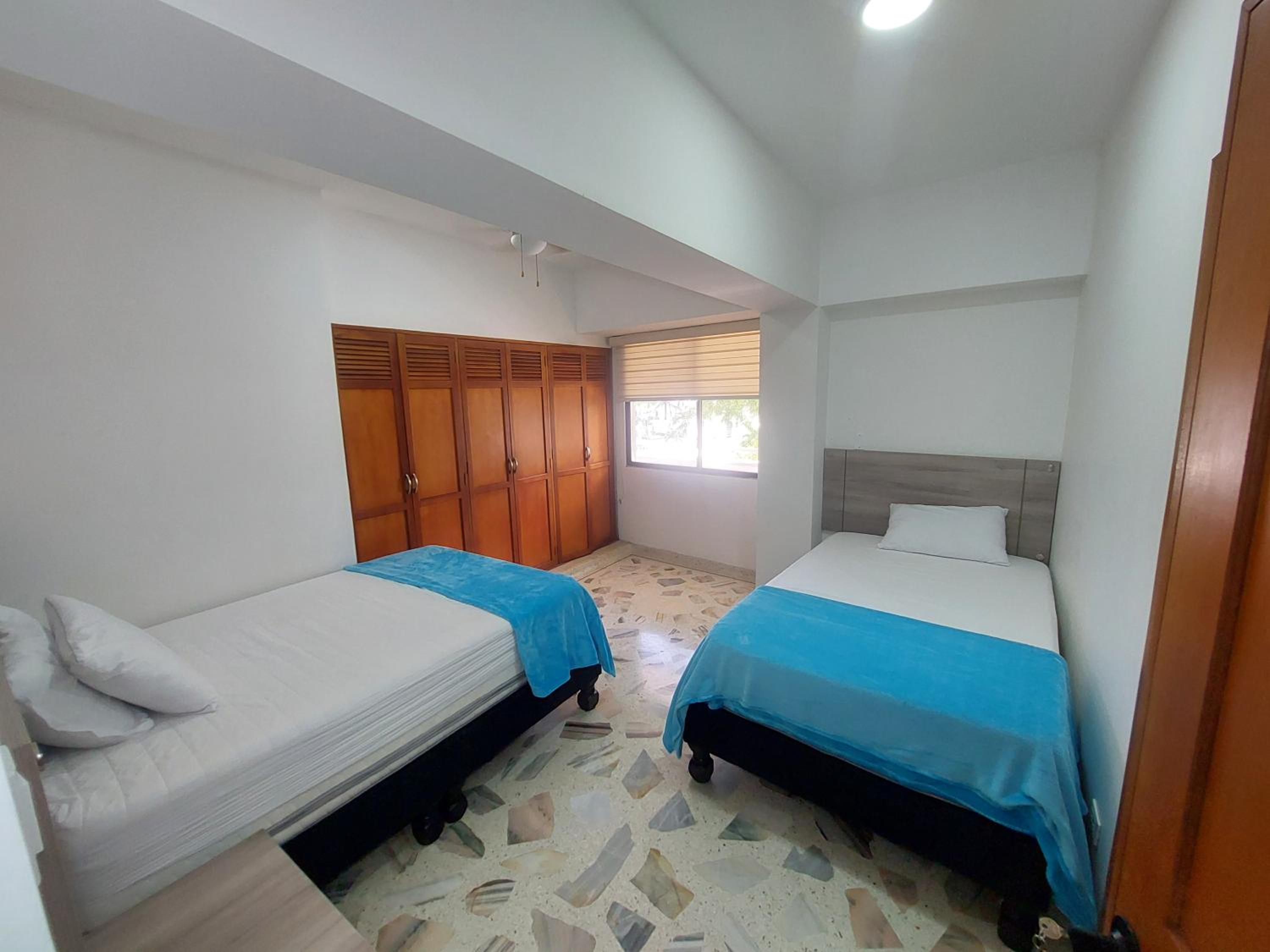 Habitaciones amobladas y hospedaje Centro Roldanillo Valle