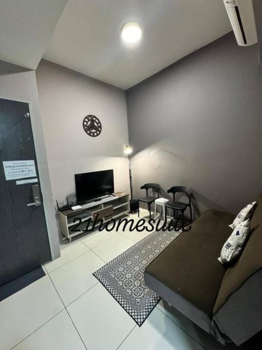 21 SUITE sutera avenue infinity pool 2BR 3beds photo 6