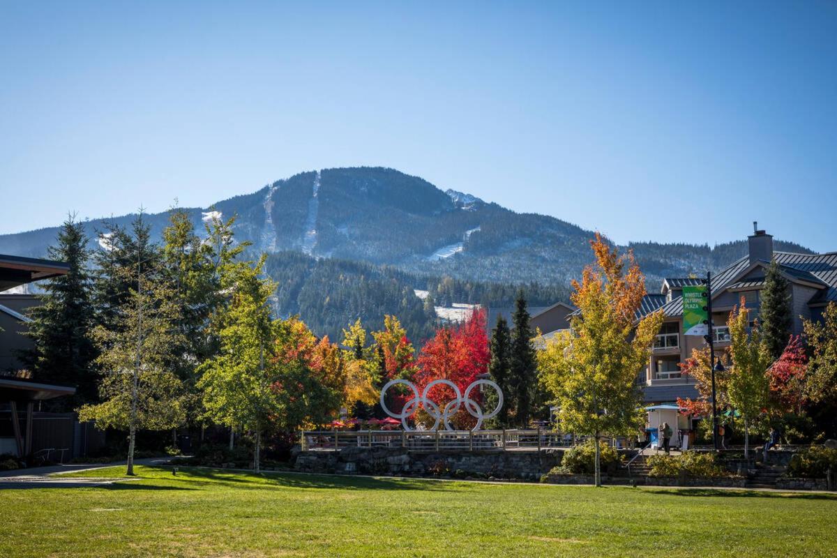 1BR in Gondola Village, Near Gondola, Free Parking, Updated Unit, Incredible Location